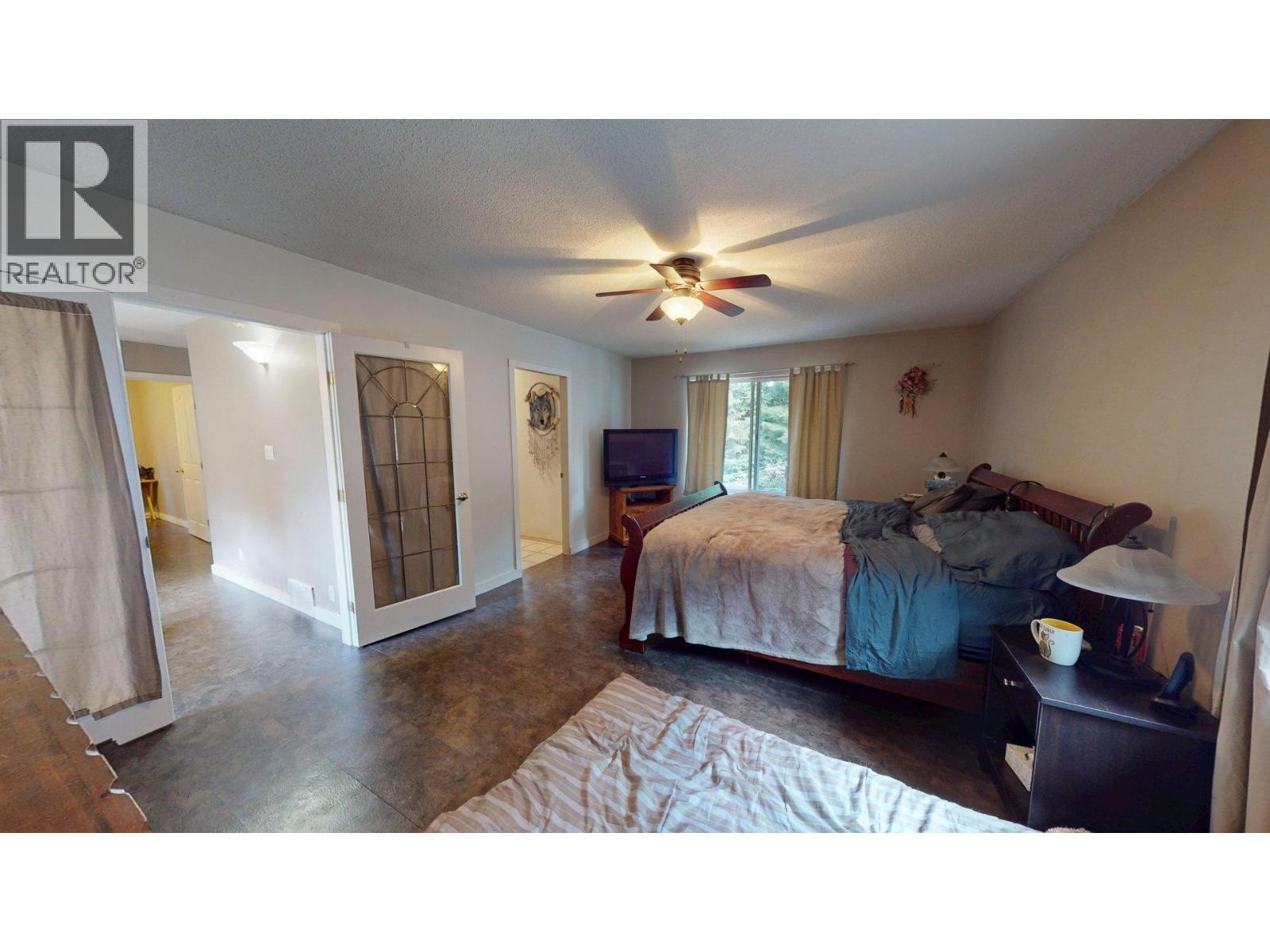 2300 Old Salmo Road - 24