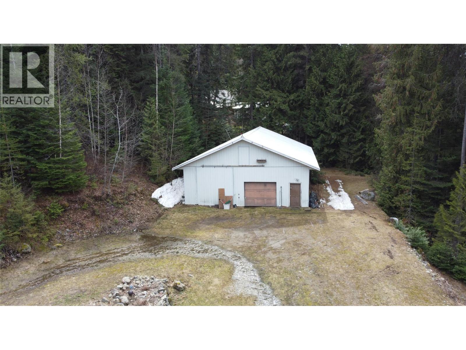 2300 Old Salmo Road - 90