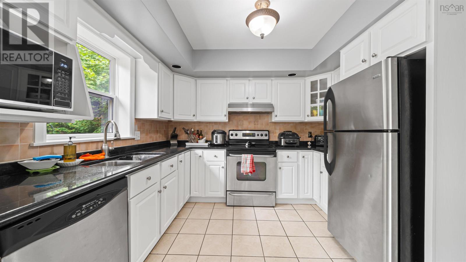 Property 11 of 50 of 60 Blue Forest Lane