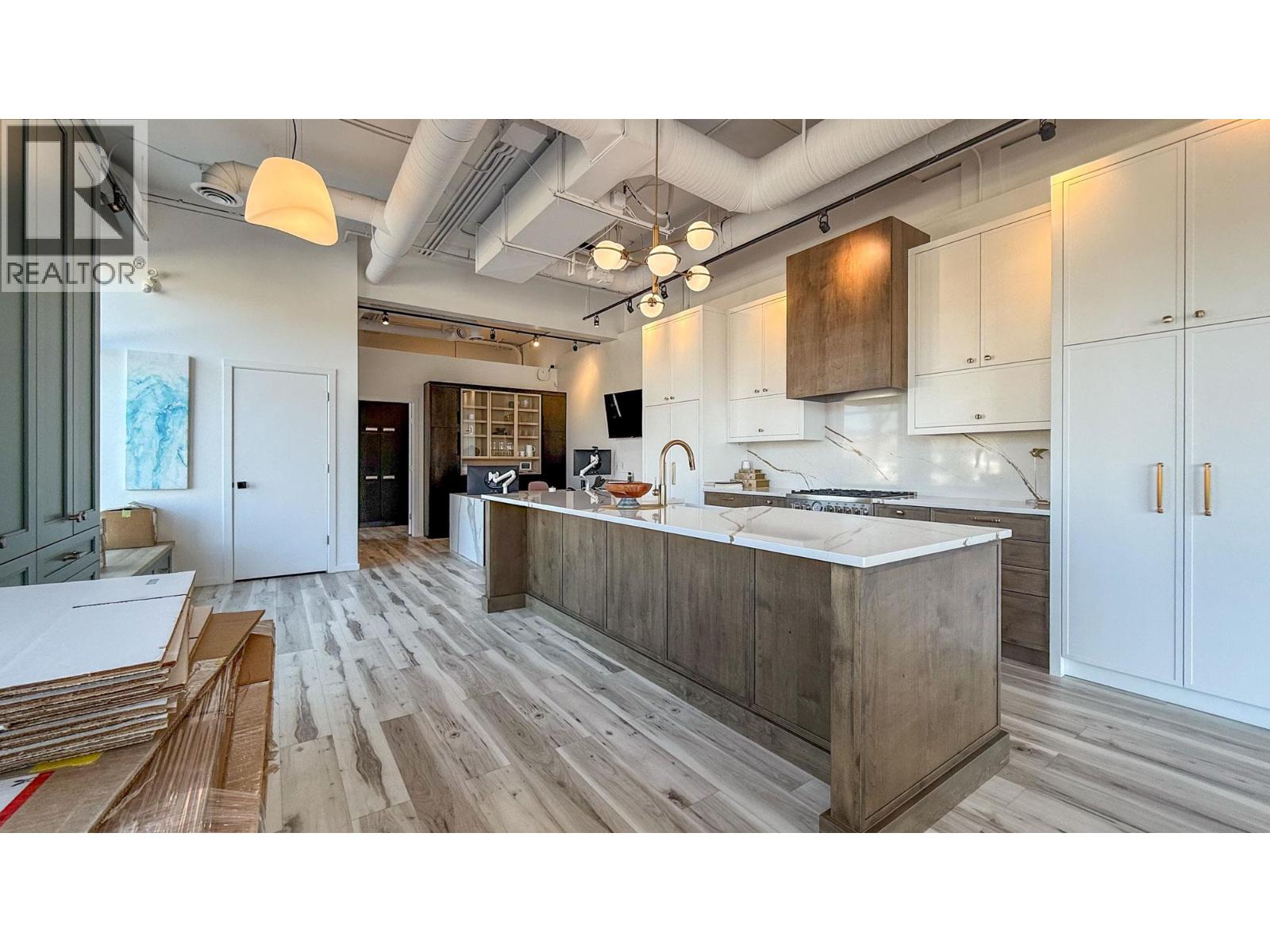 103 1810 Gordon Drive, Kelowna