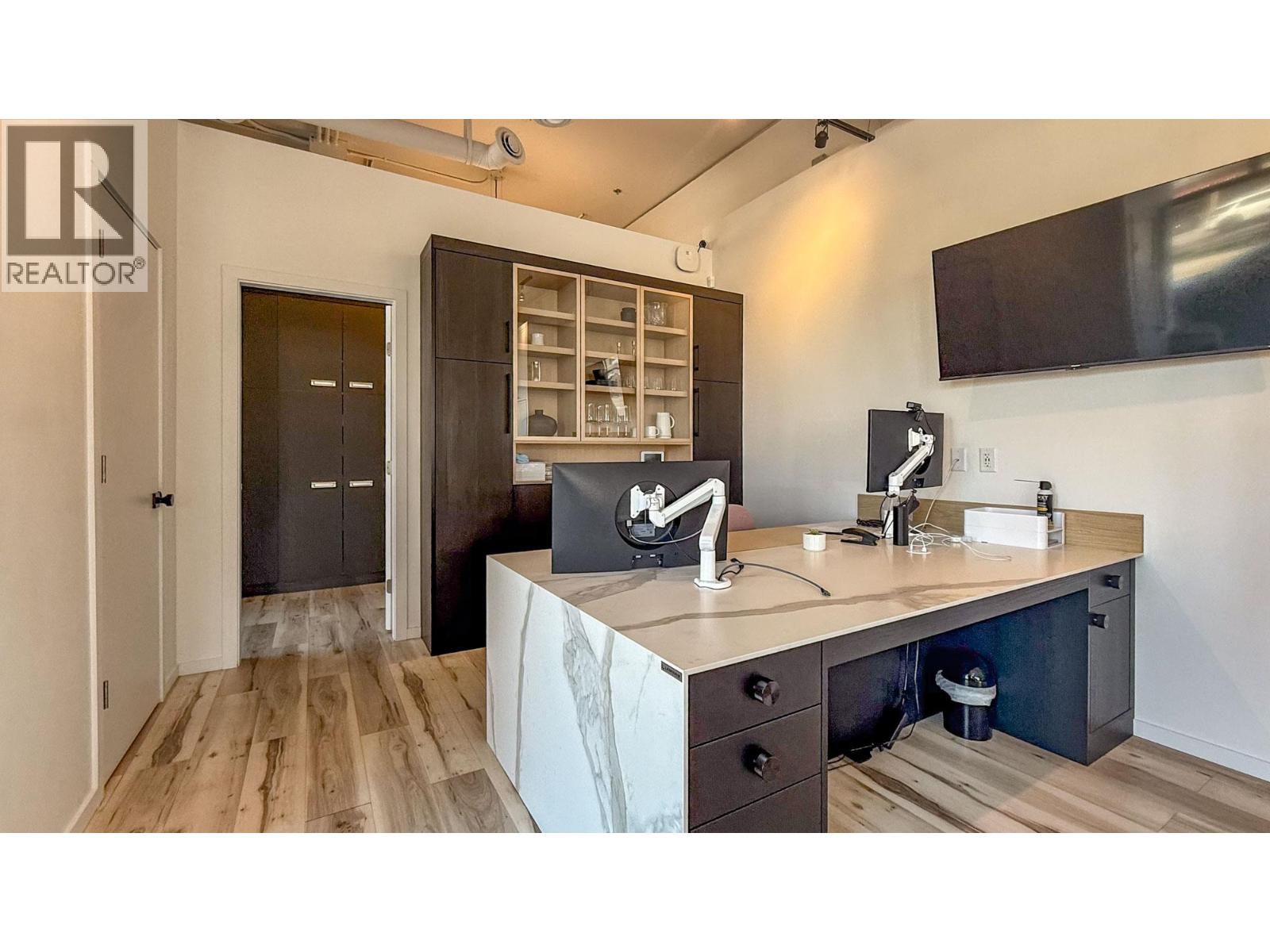 103 1810 Gordon Drive, Kelowna