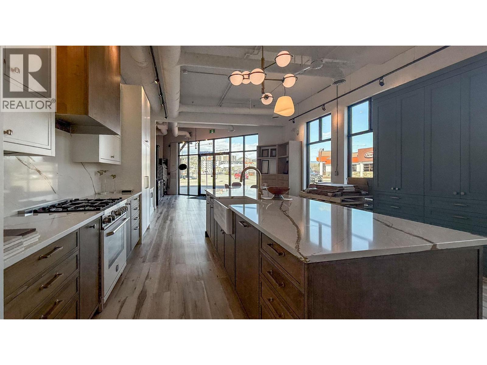 103 1810 Gordon Drive, Kelowna