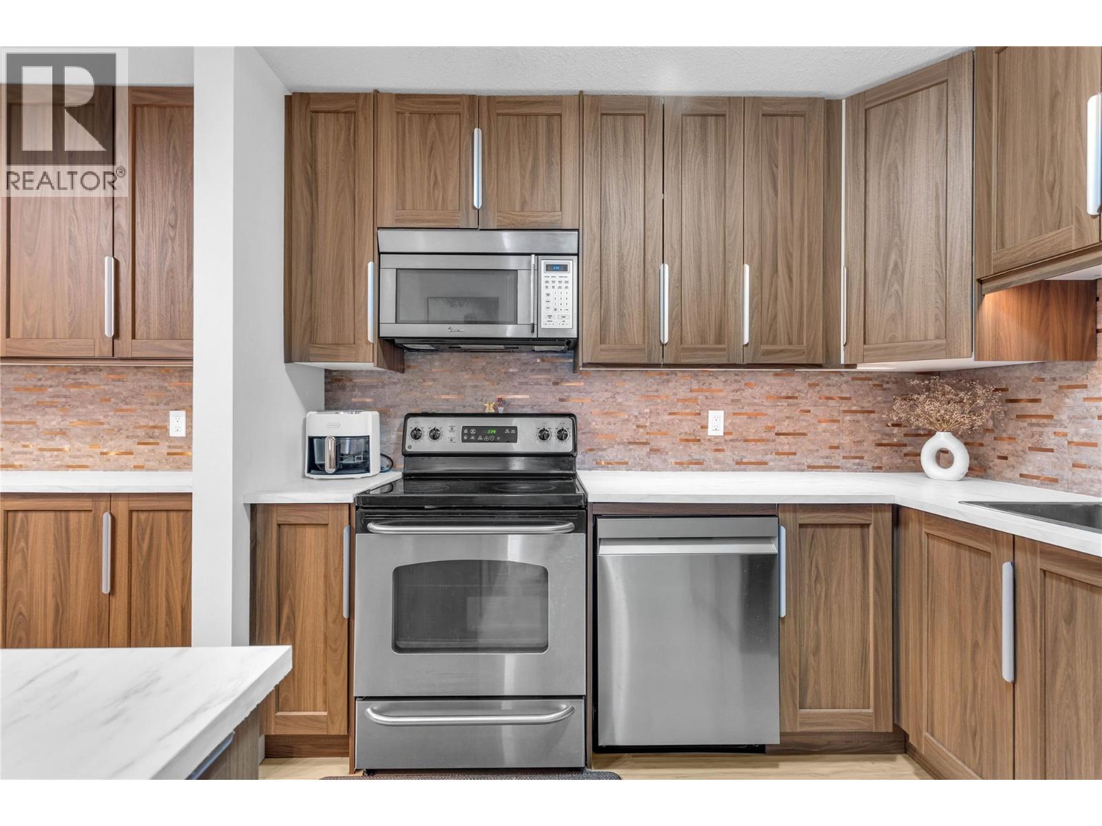 735 Cook Road Unit# 110A, Kelowna