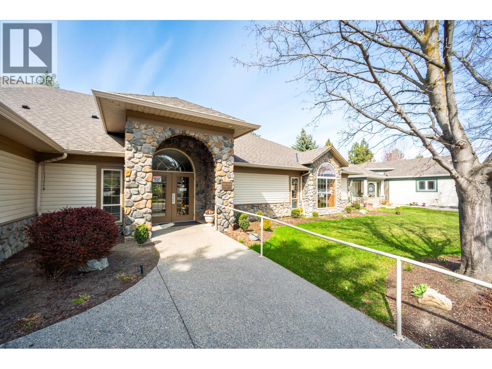 118 550 Yates Road, Kelowna