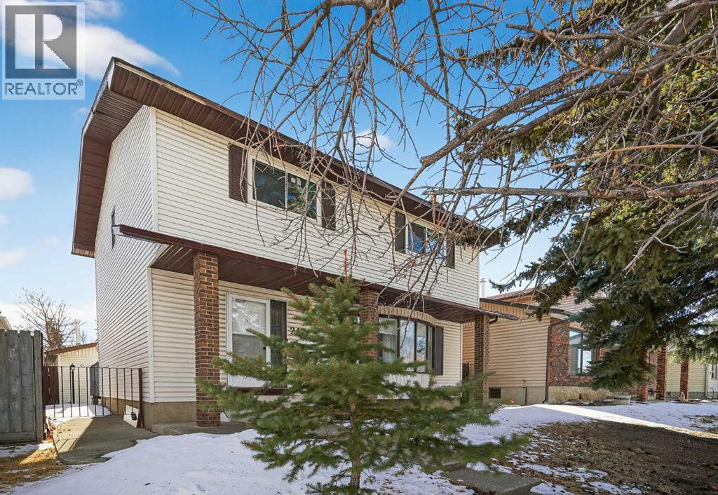 Single Family House for Sale in  Templewood Road NE Temple Calgary 