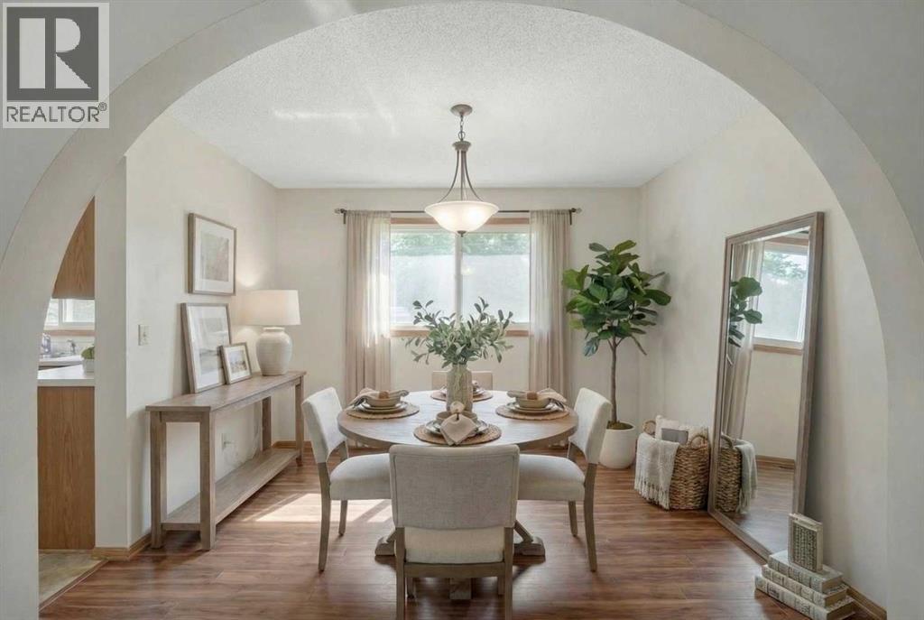 Single Family House for Sale in  Templewood Road NE Temple Calgary 