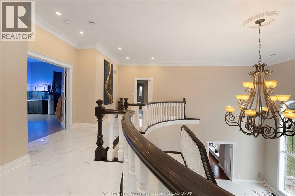 7566 HOWARD AVENUE - 13