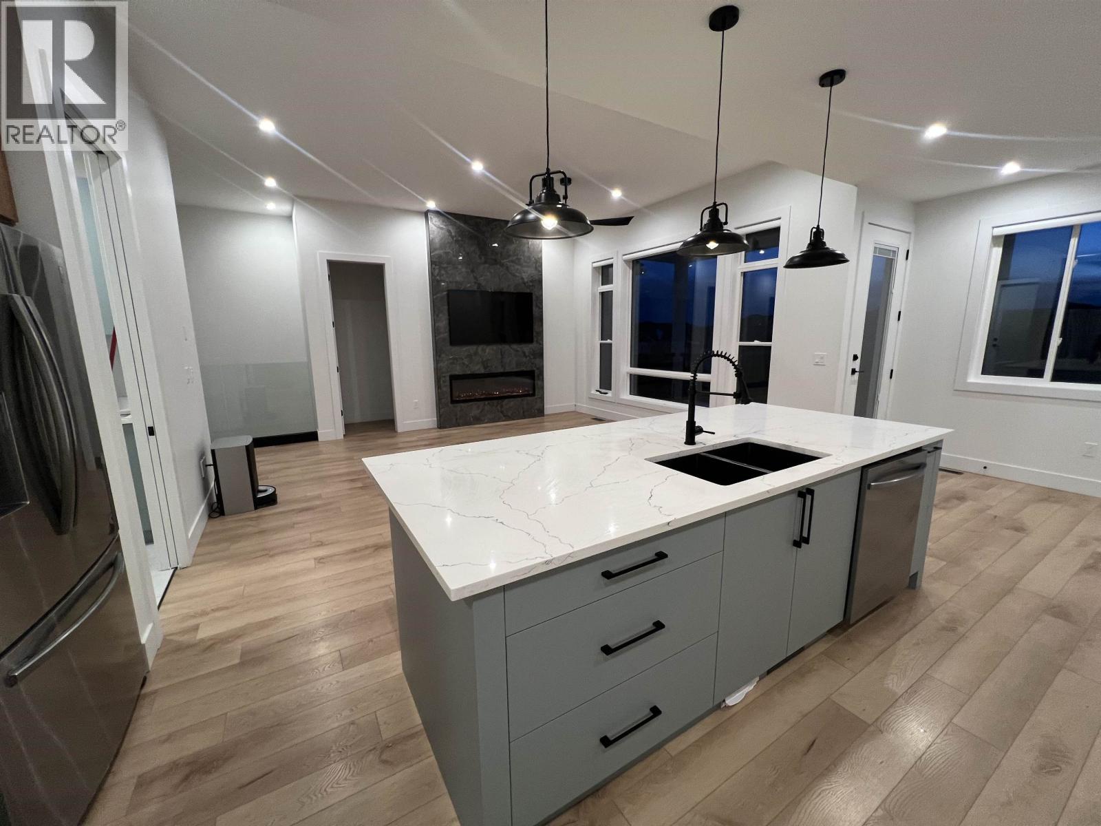 10512 109A STREET - 29