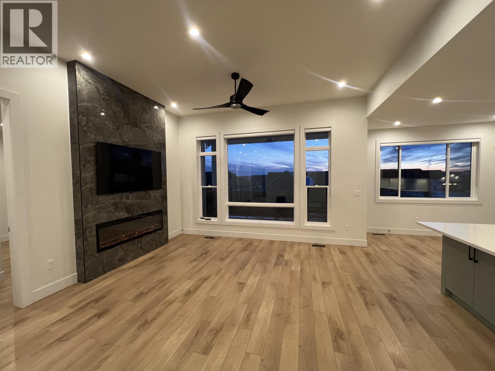 10512 109A STREET - 25