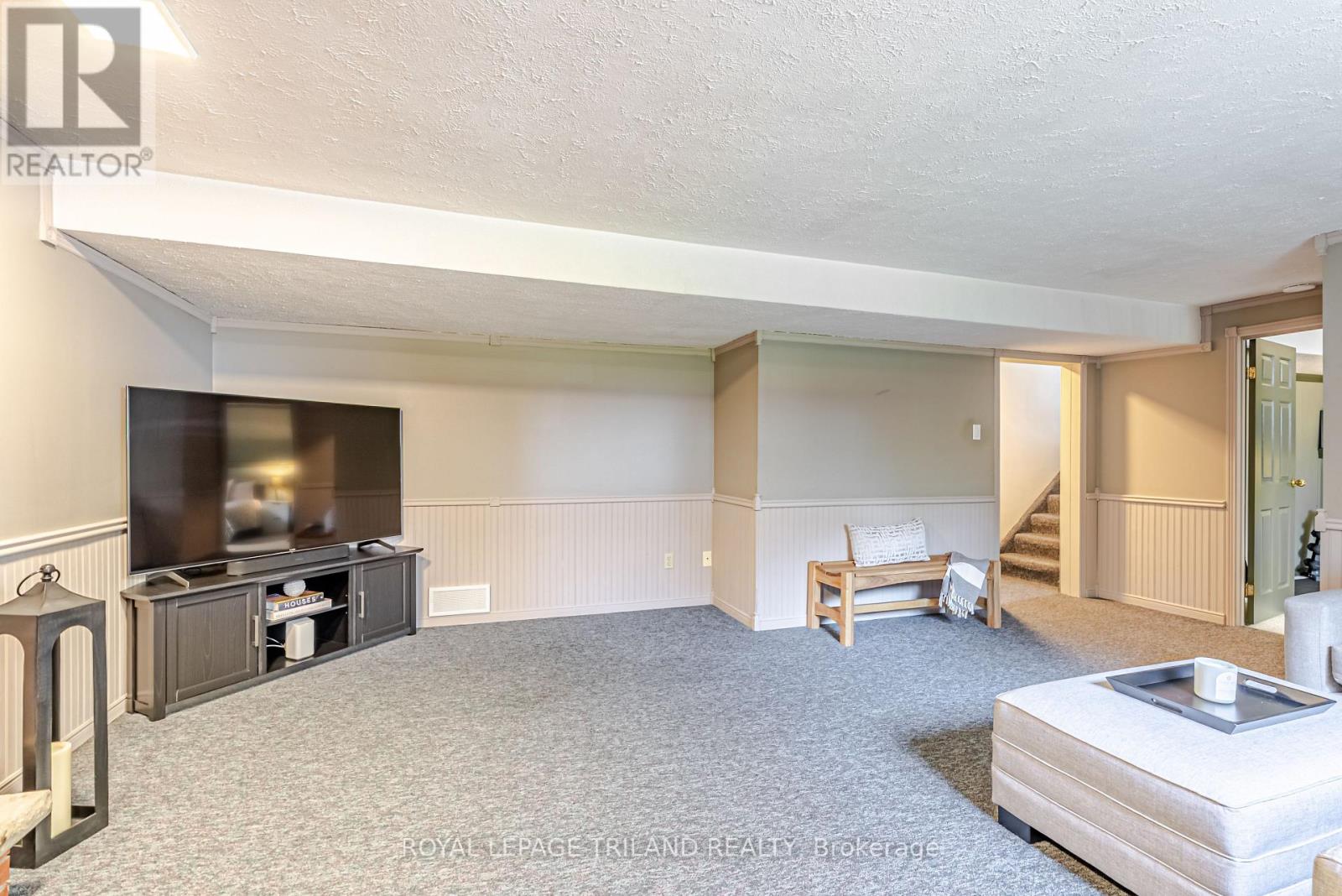 183 CANTERBURY DRIVE Property Photo