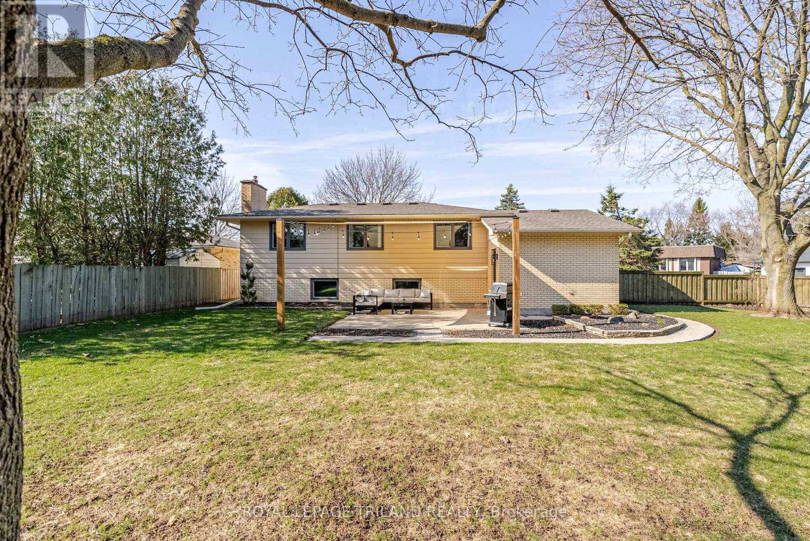 183 CANTERBURY DRIVE Property Photo