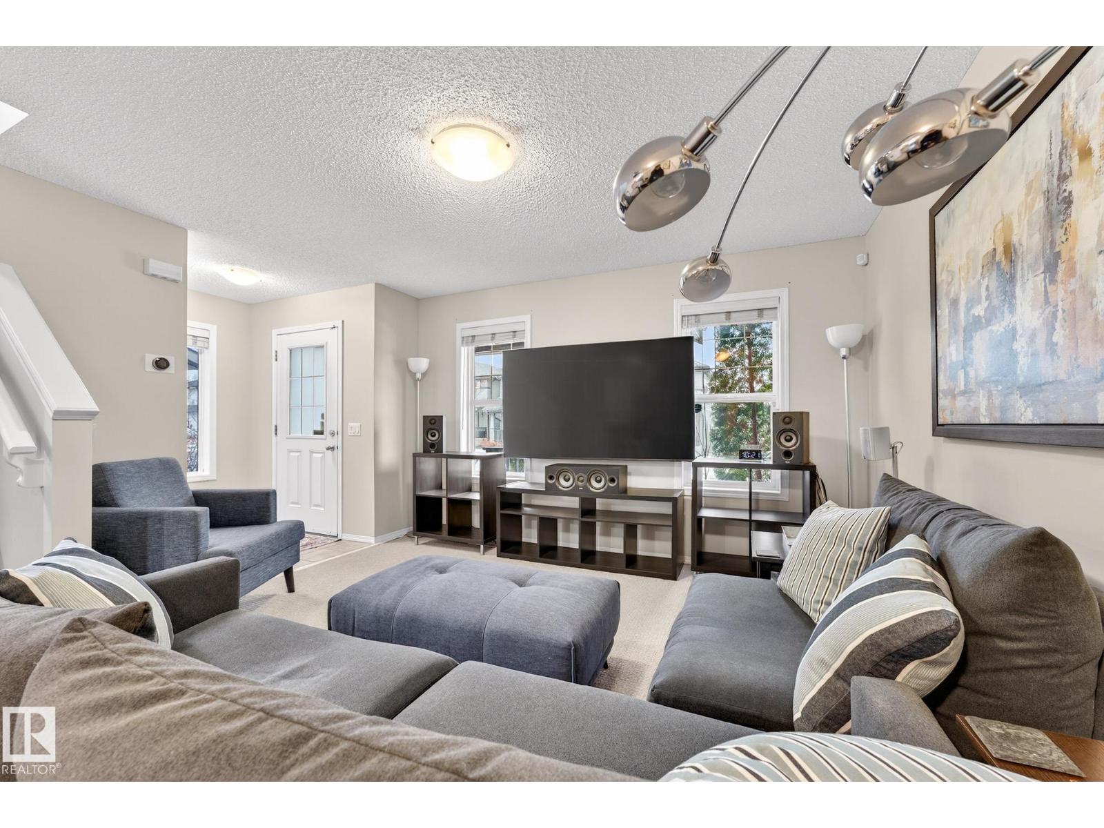 219 60 ST SW, Edmonton