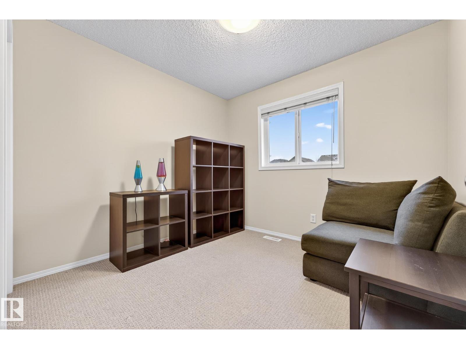 219 60 ST SW, Edmonton