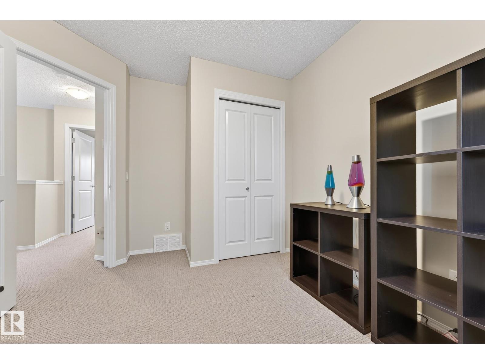 219 60 ST SW, Edmonton