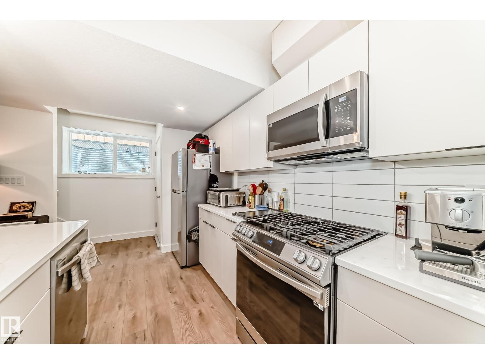 10936 117 ST NW, Edmonton