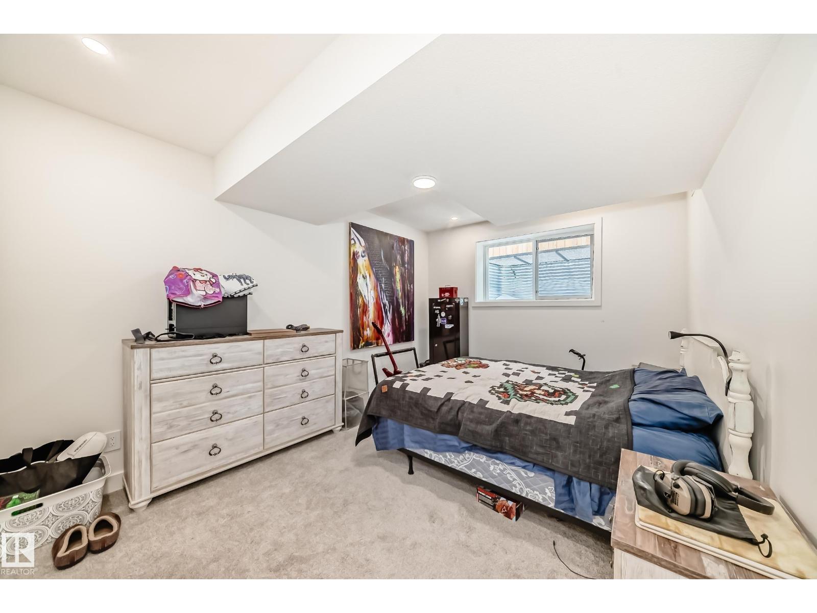 10936 117 ST NW, Edmonton