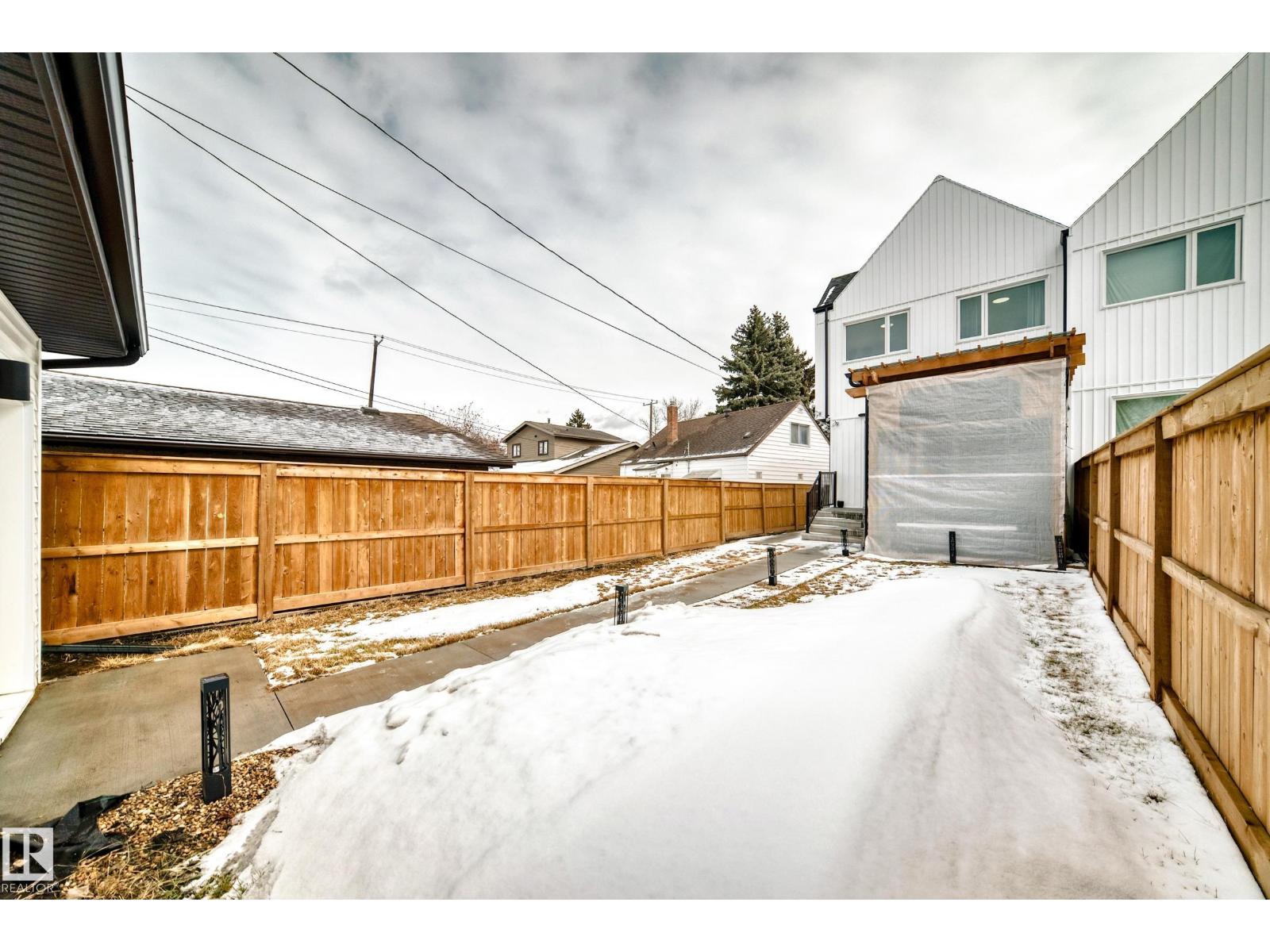 10936 117 ST NW, Edmonton