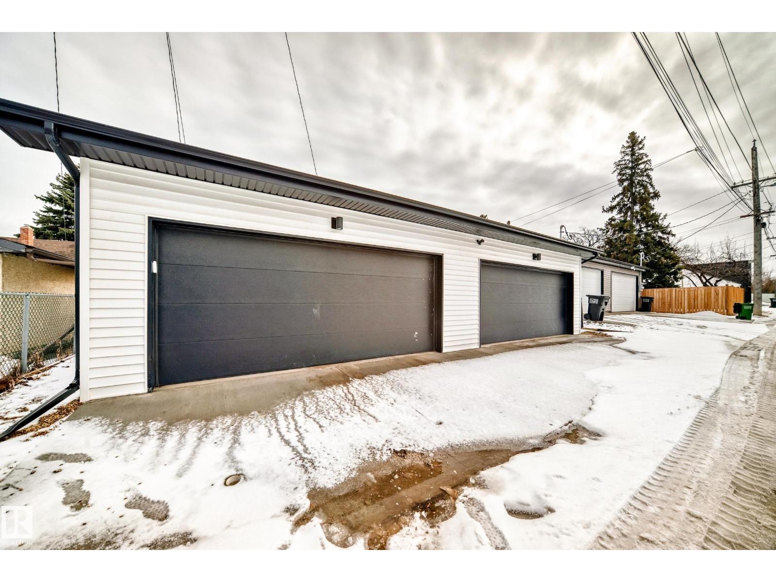 10936 117 ST NW, Edmonton