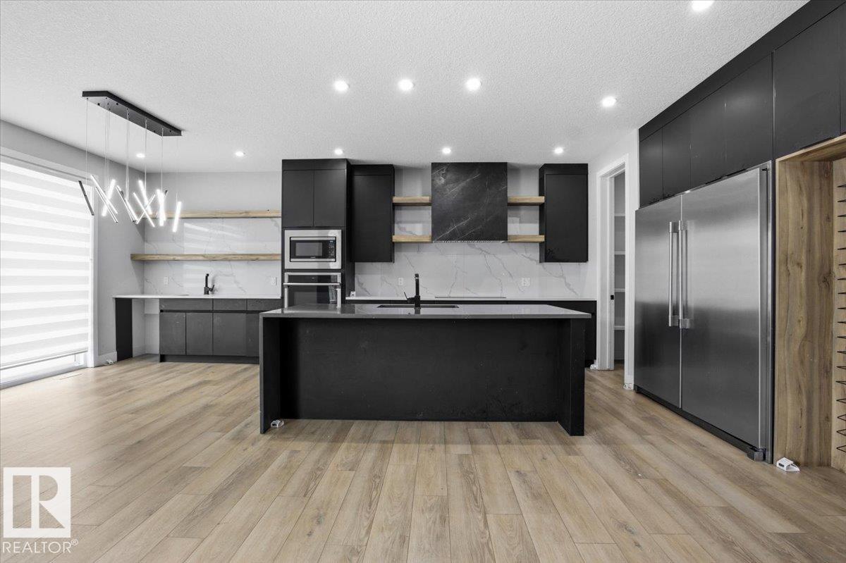 6911 173 AV NW NW - 12
