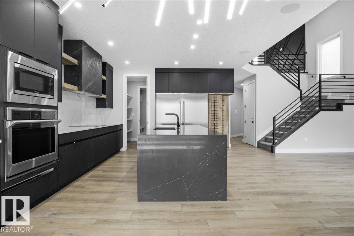 6911 173 AV NW NW - 15