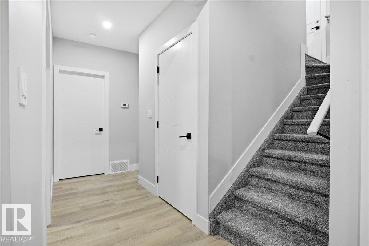 6911 173 AV NW NW - 37