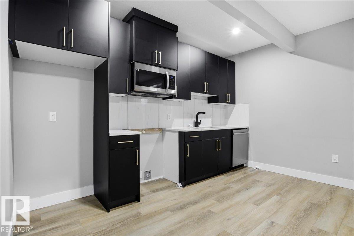 6911 173 AV NW NW - 39