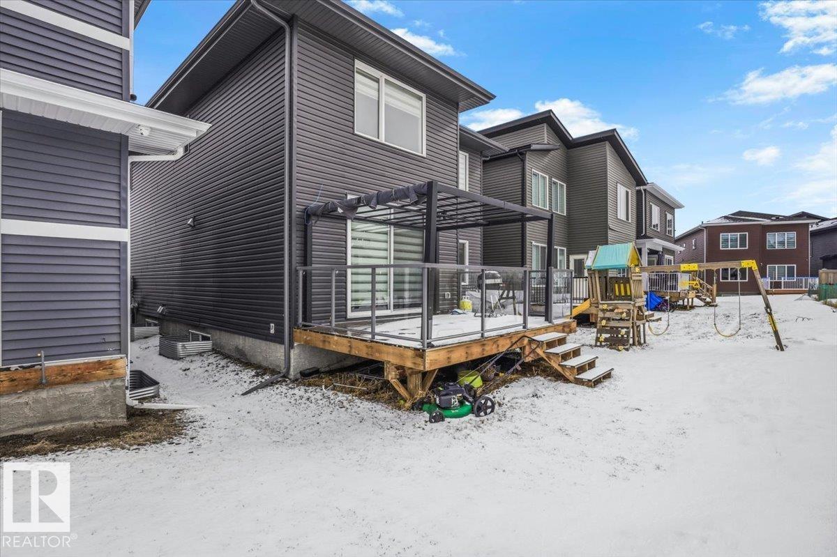 6911 173 AV NW NW - 44