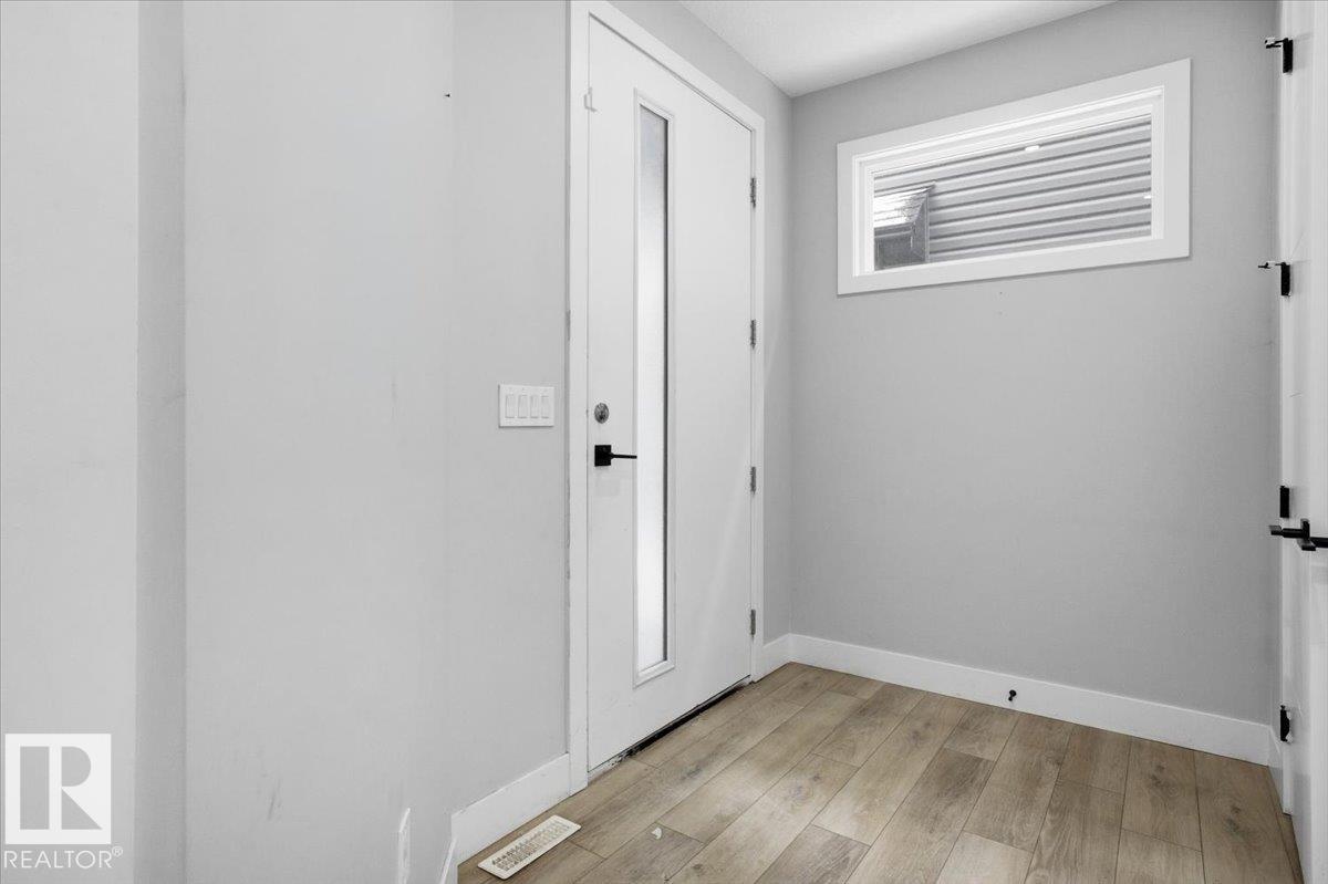 6911 173 AV NW NW - 5