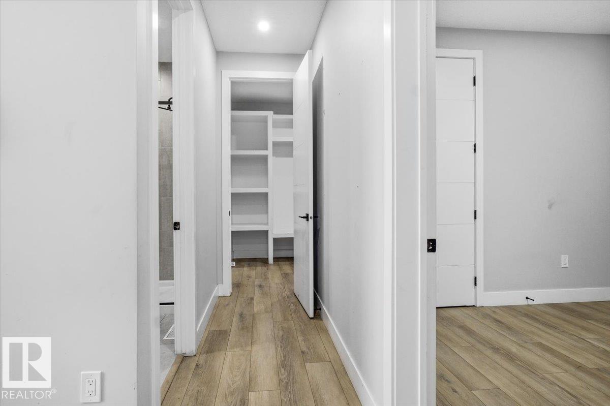6911 173 AV NW NW - 8