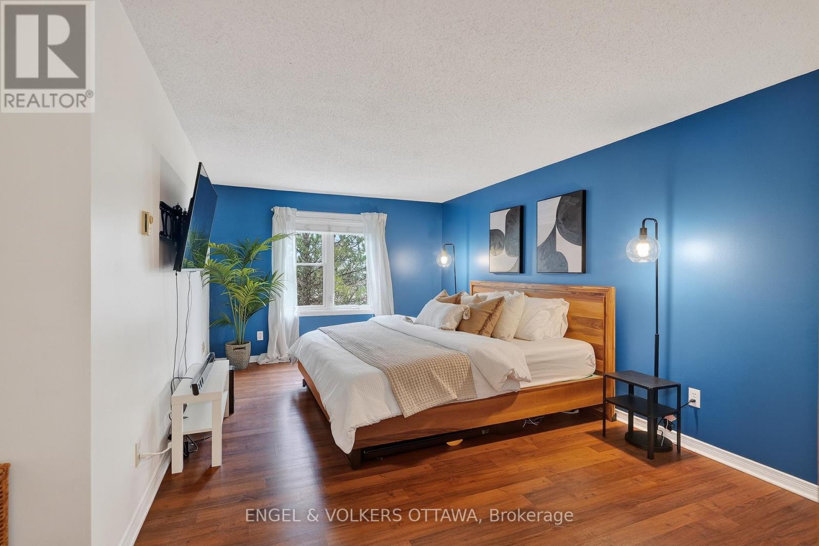 #208 6 TERRACE DRIVE - 14