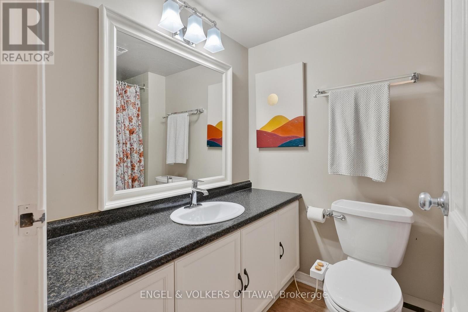 #208 6 TERRACE DRIVE - 20