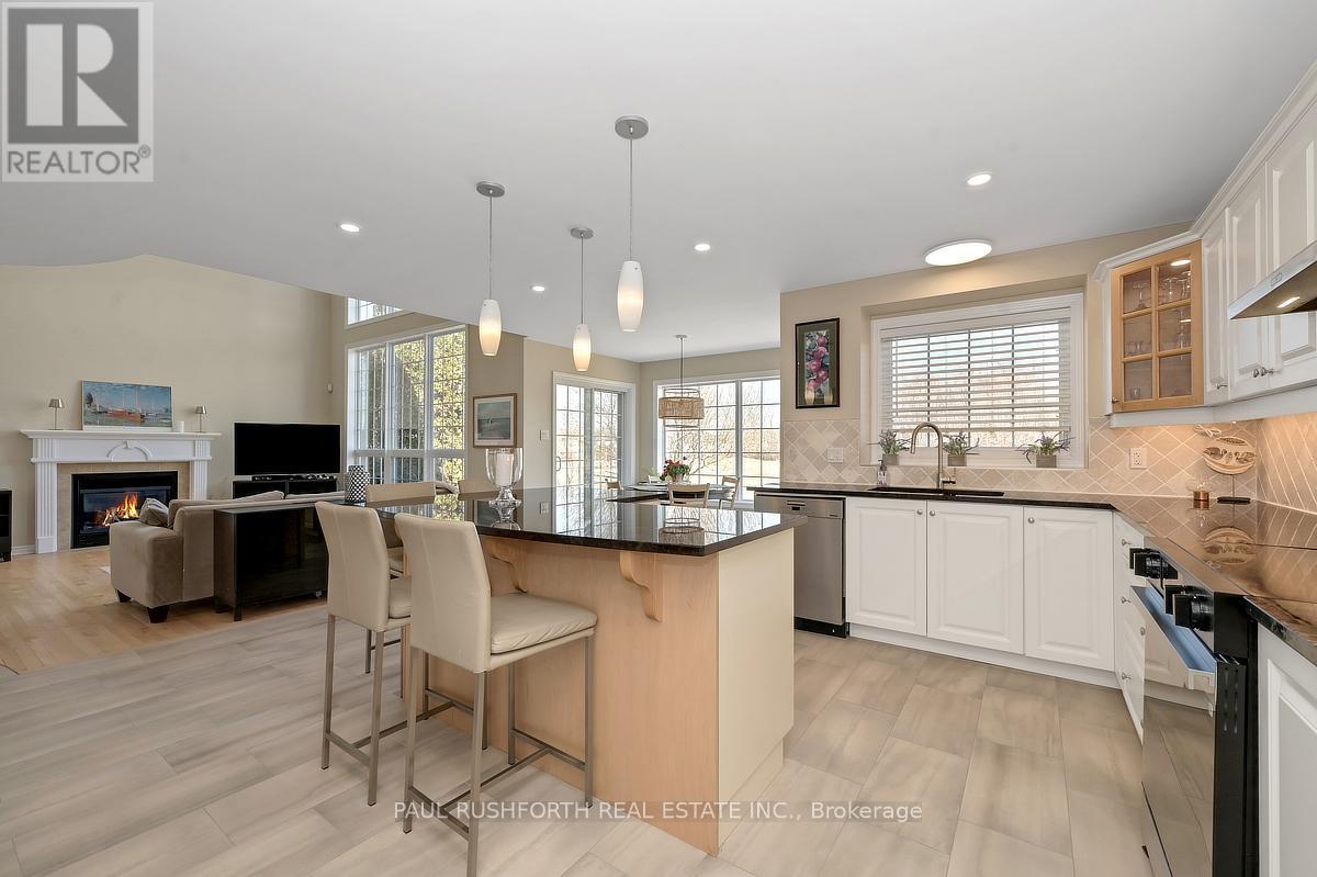 22 BLACKSHIRE CIRCLE - 16