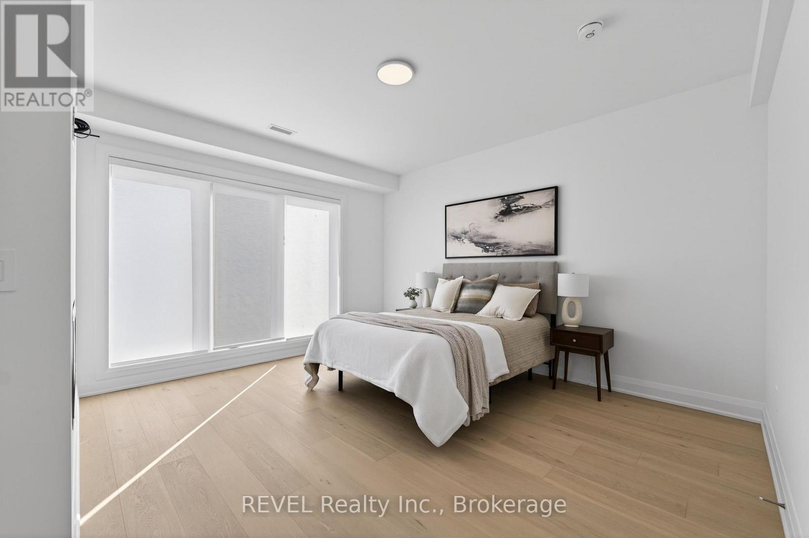 #10 1397 YORK ROAD - 21