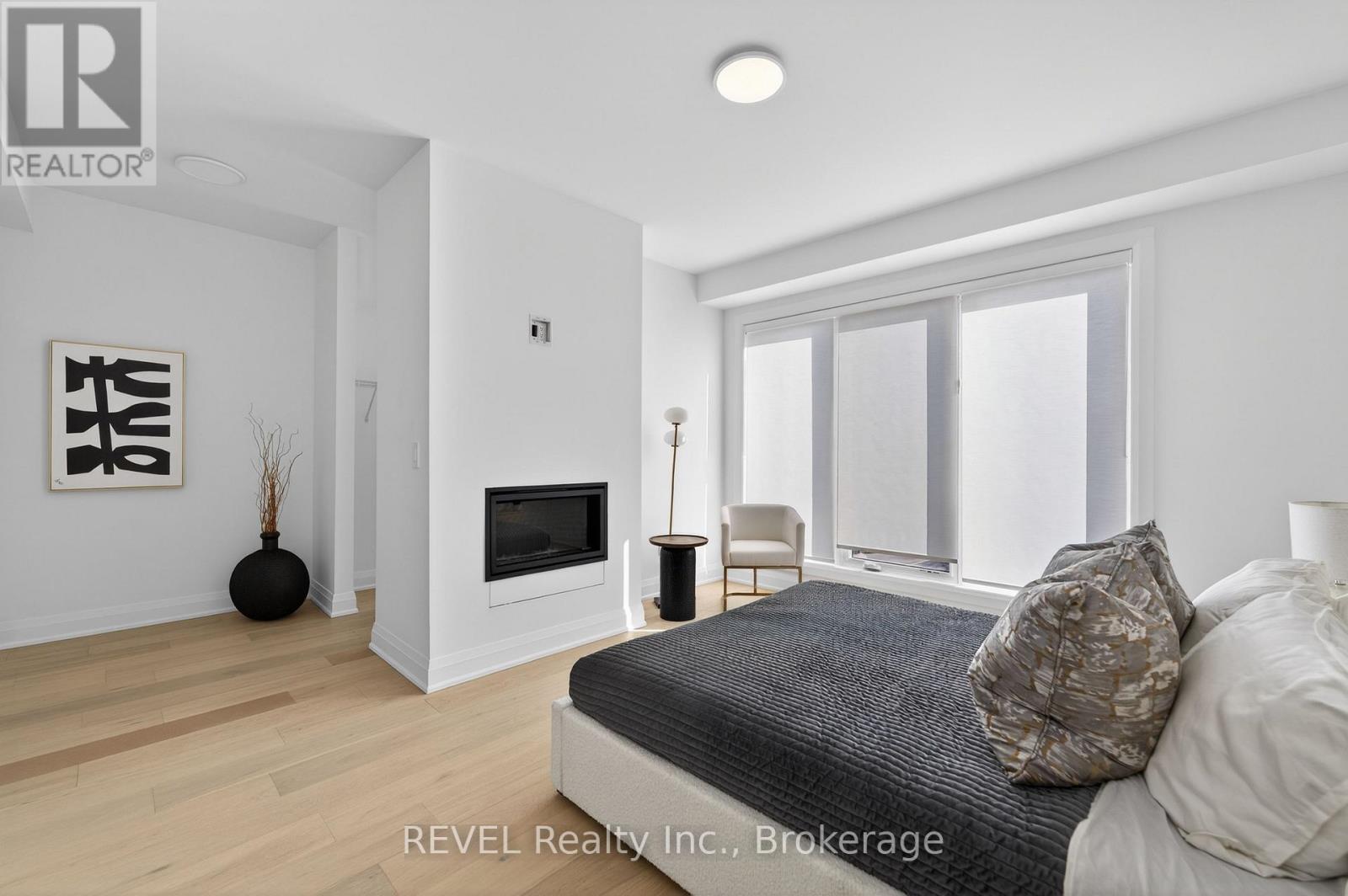 #10 1397 YORK ROAD - Image 30