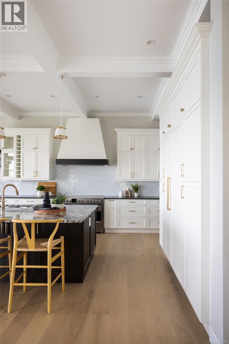 8213 LOCHSIDE DR - 16