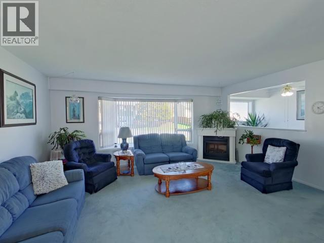 3845 QUADRA AVE - Image 2
