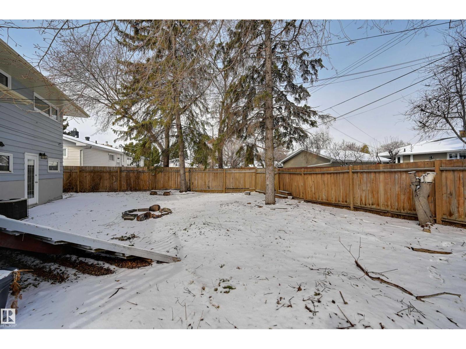 15914 92A AV NW, Edmonton