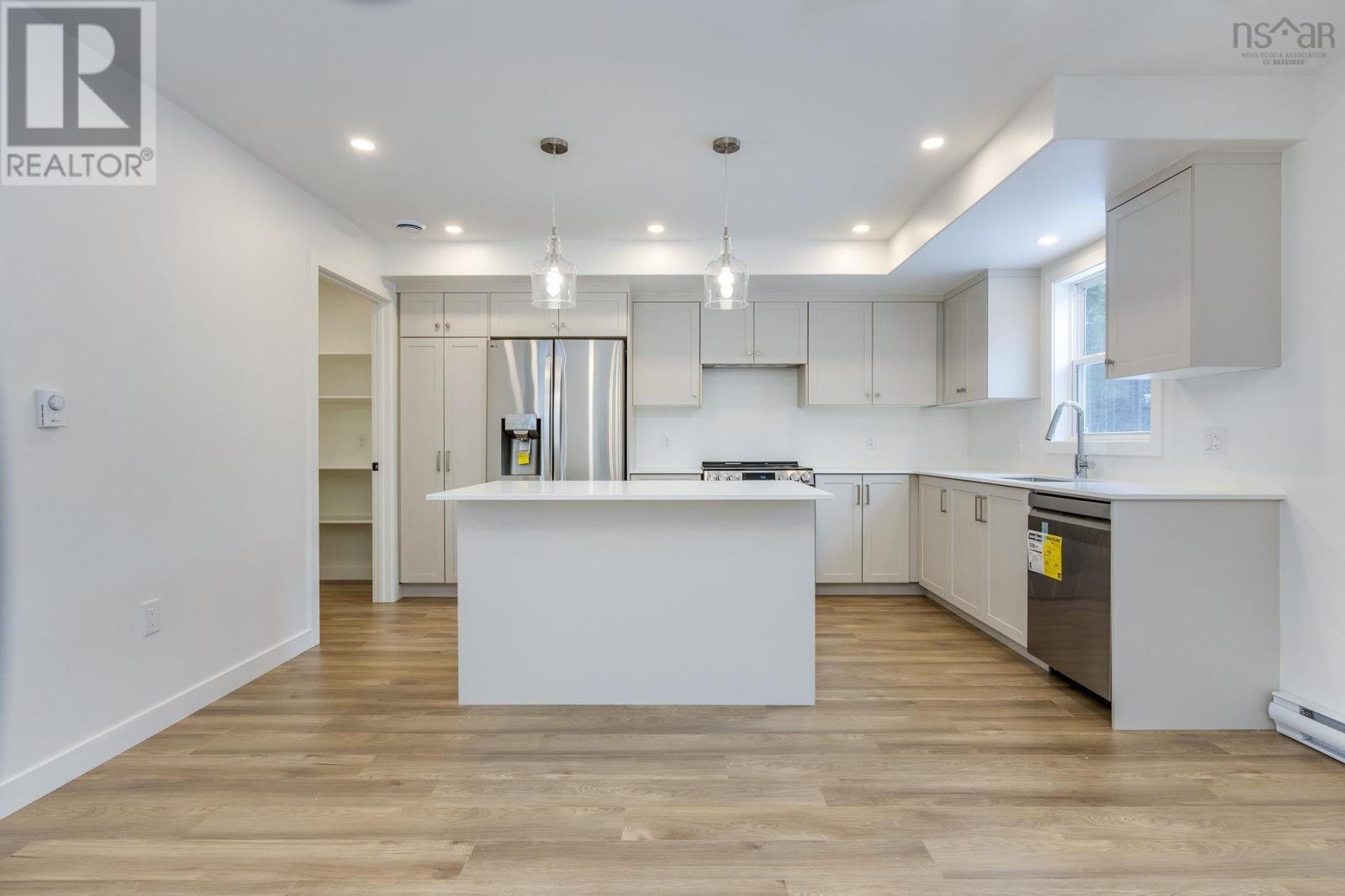 Property 28 of 44 of SMD-3B 28 Simona Drive