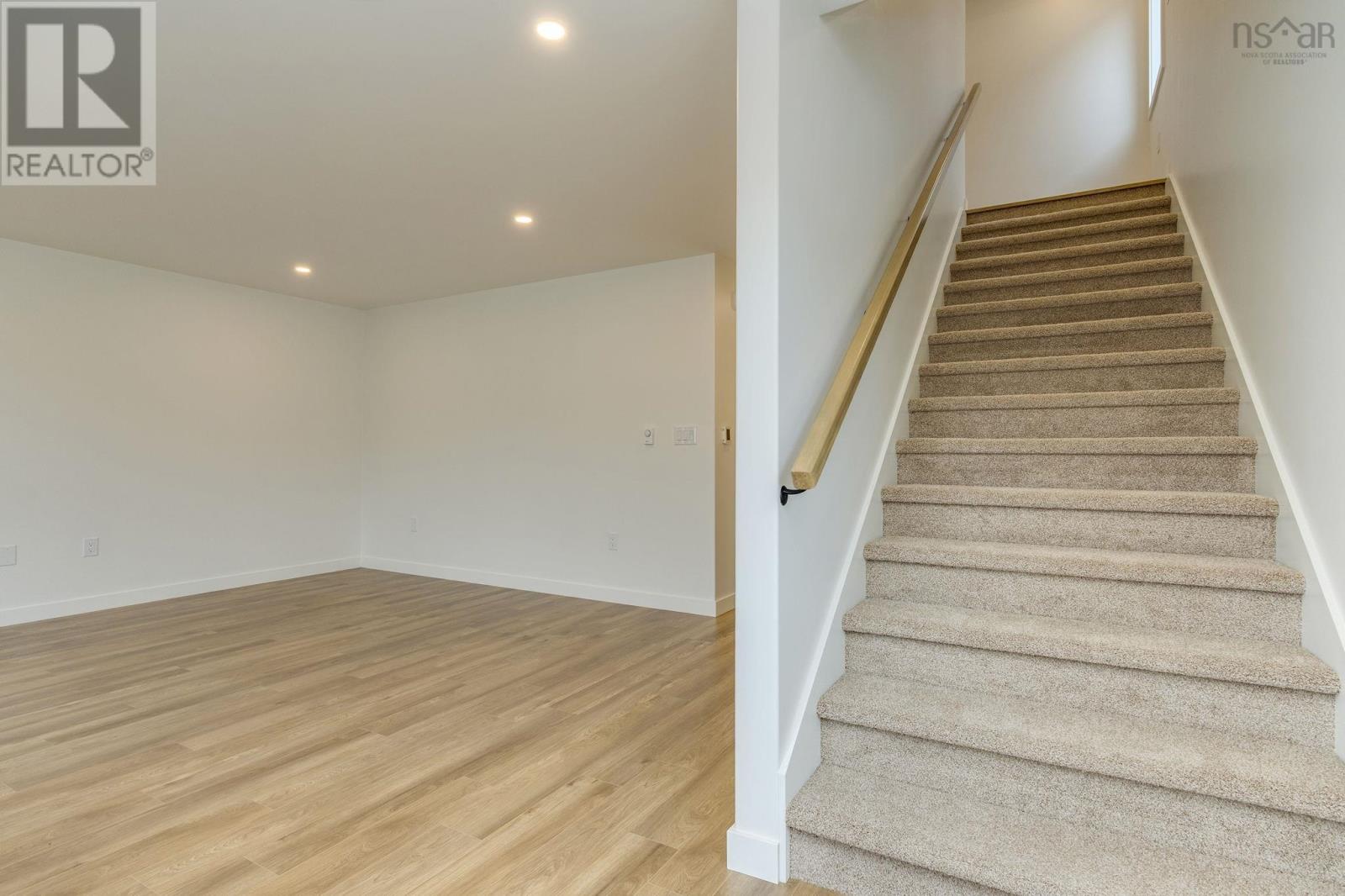 Property 11 of 44 of SMD-3B 28 Simona Drive