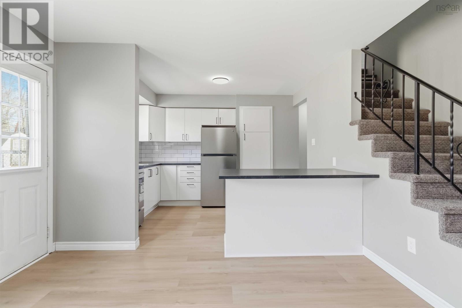 Property 23 of 48 of 165 Merrimac Drive