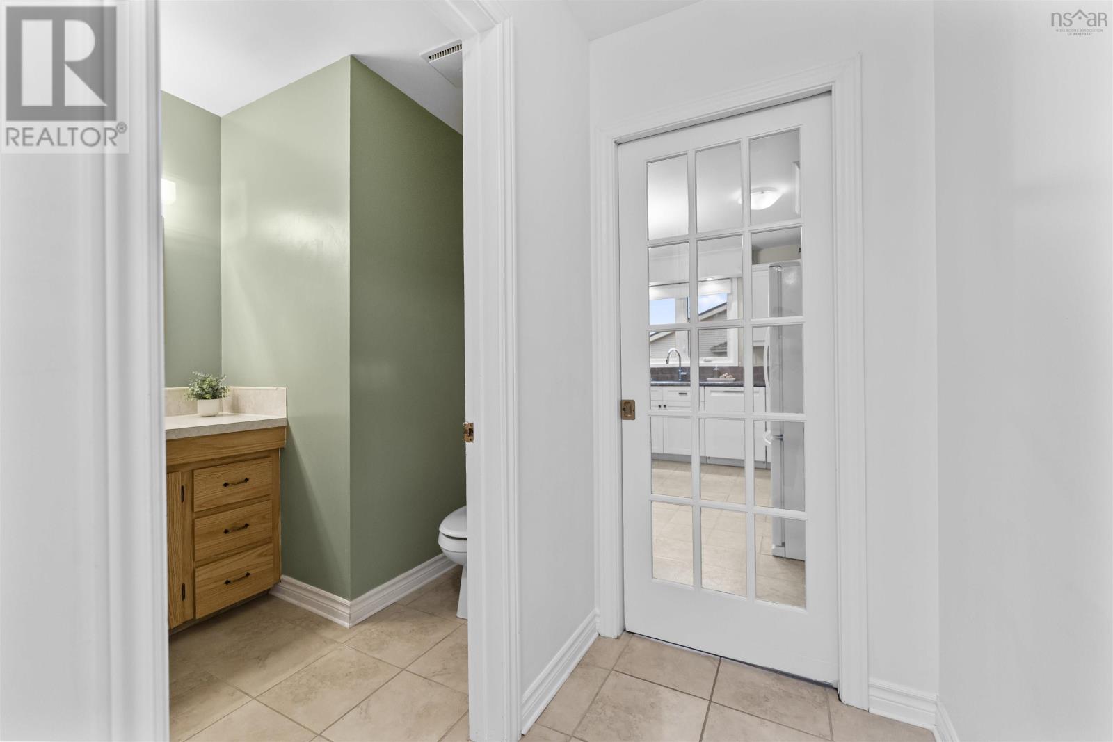 Property 24 of 49 of 29 Bow Street