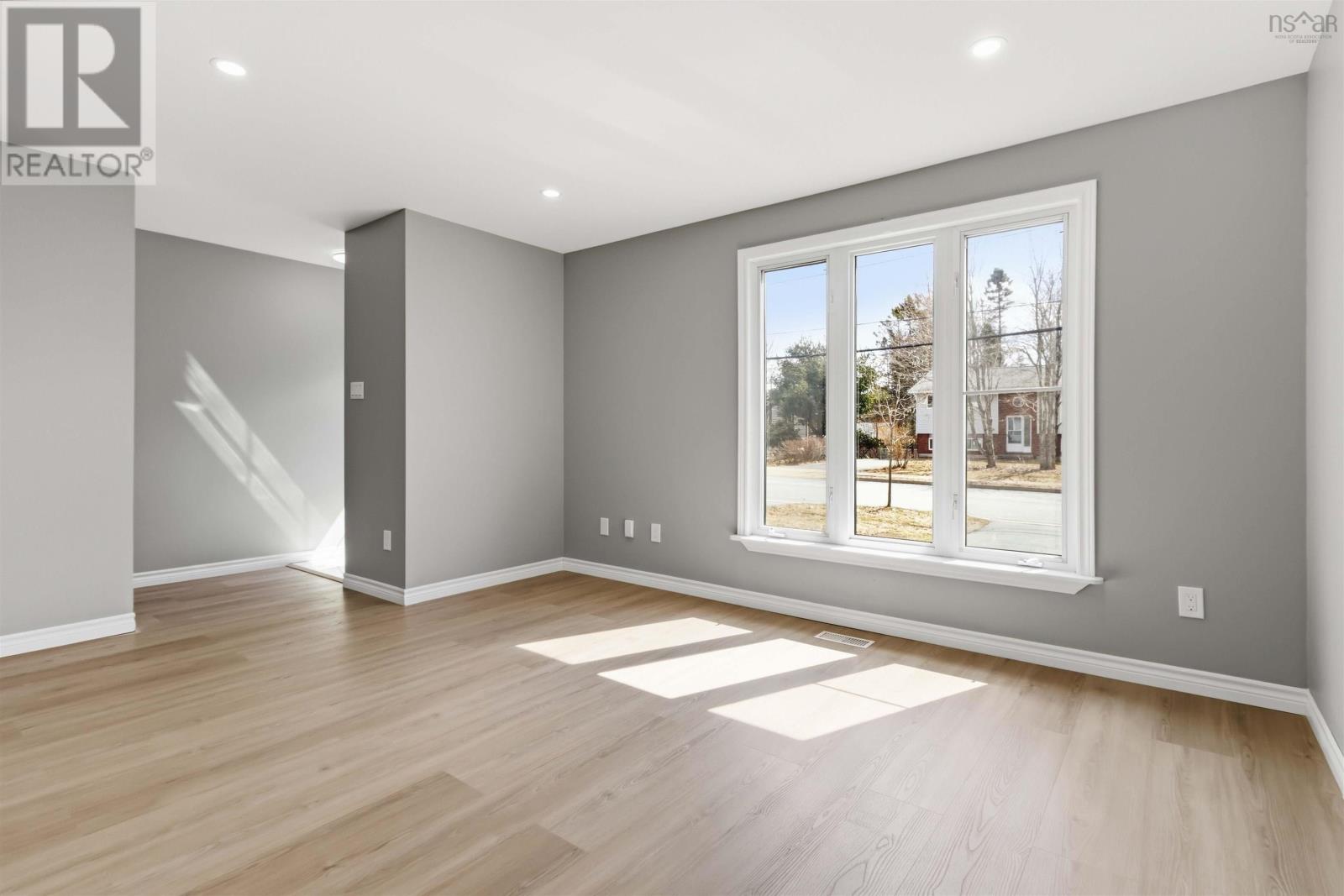 Property 8 of 48 of 165 Merrimac Drive