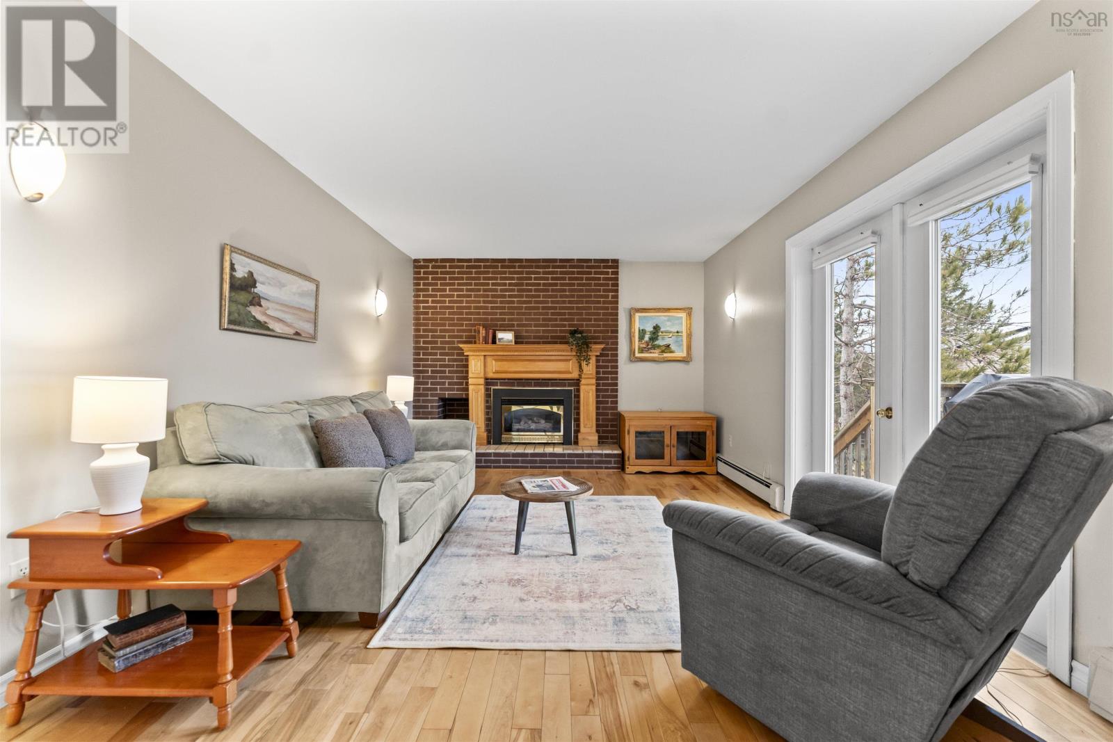 Property 22 of 49 of 29 Bow Street