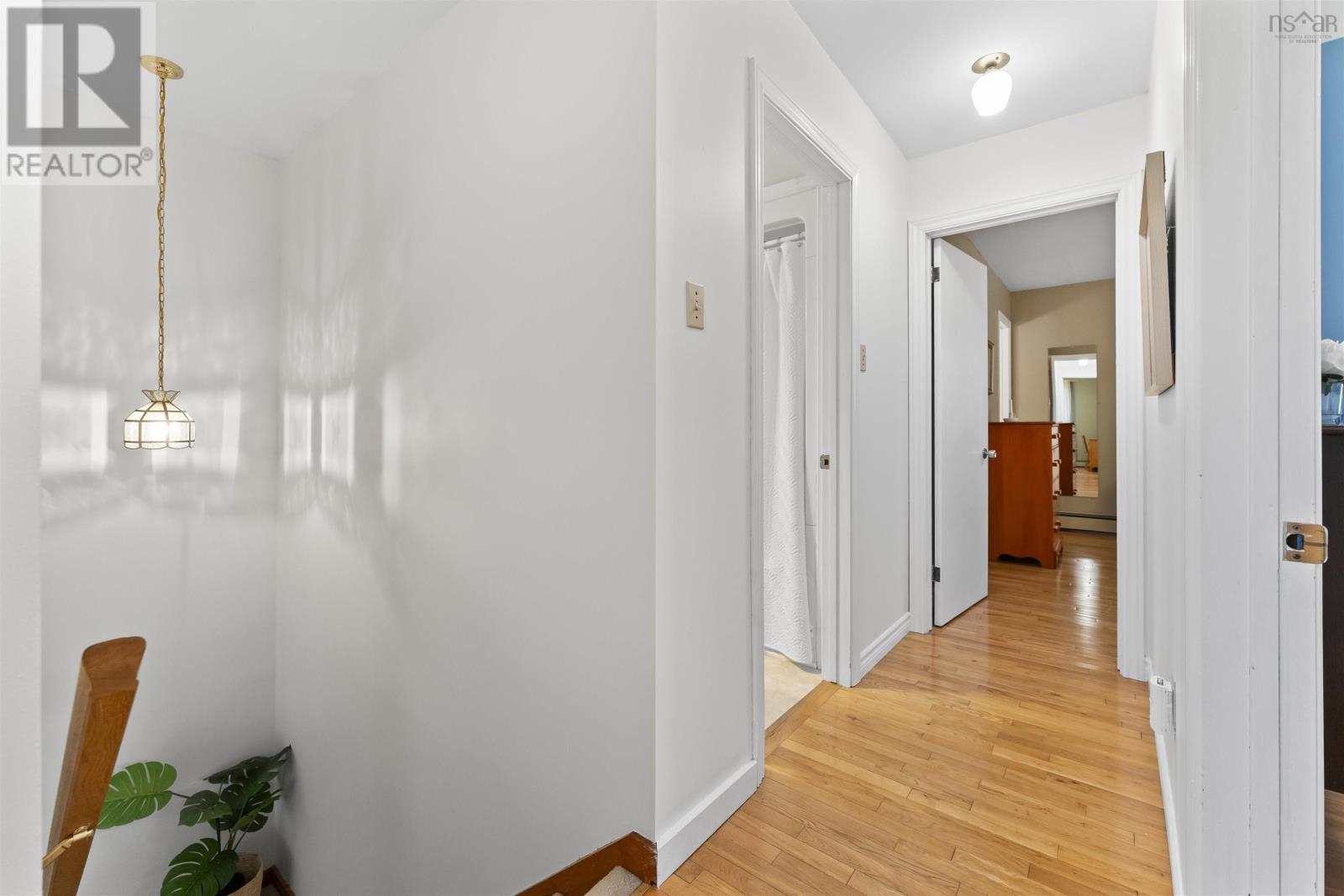 Property 28 of 49 of 29 Bow Street