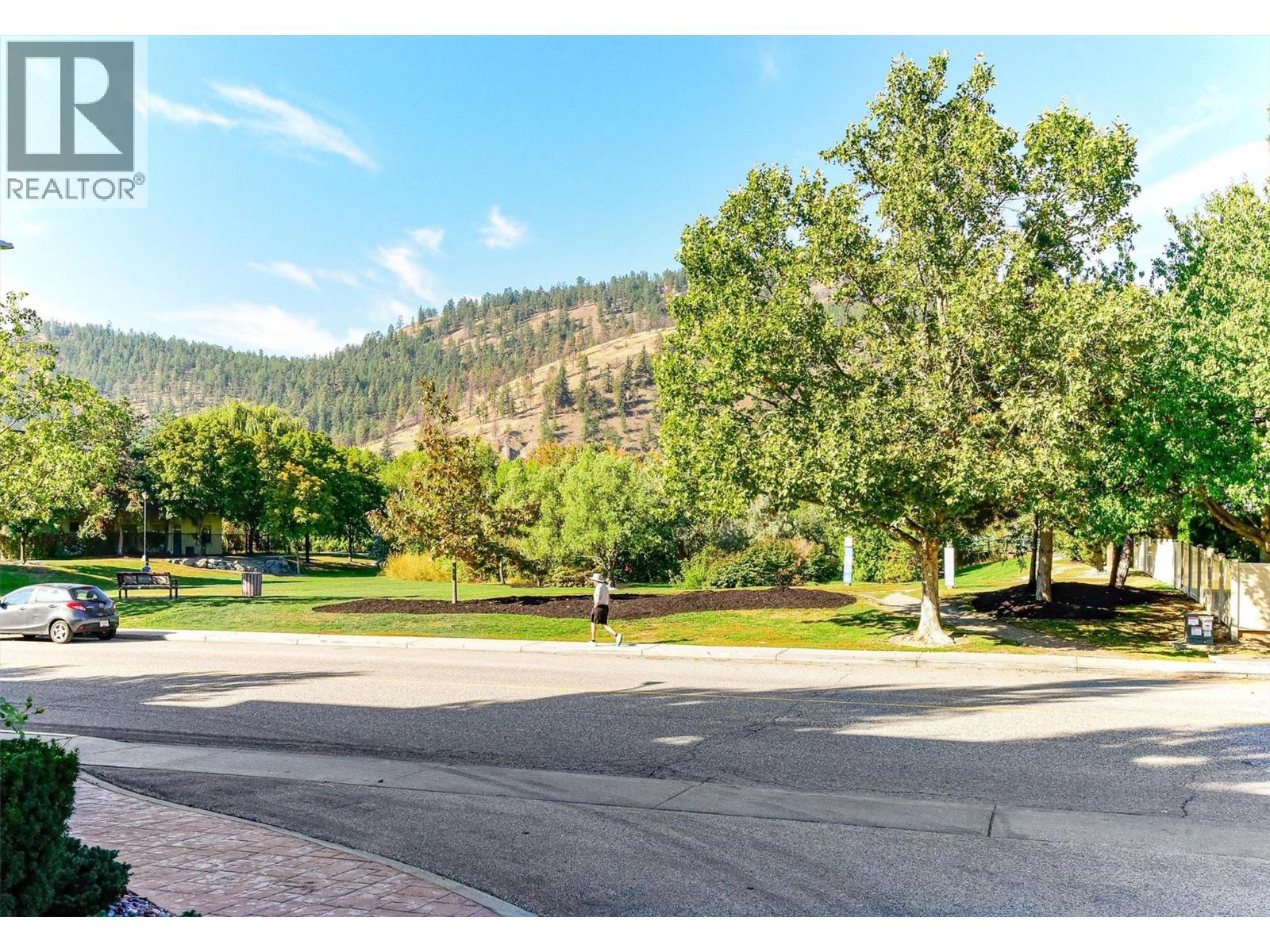 206 307 Whitman Road, Kelowna