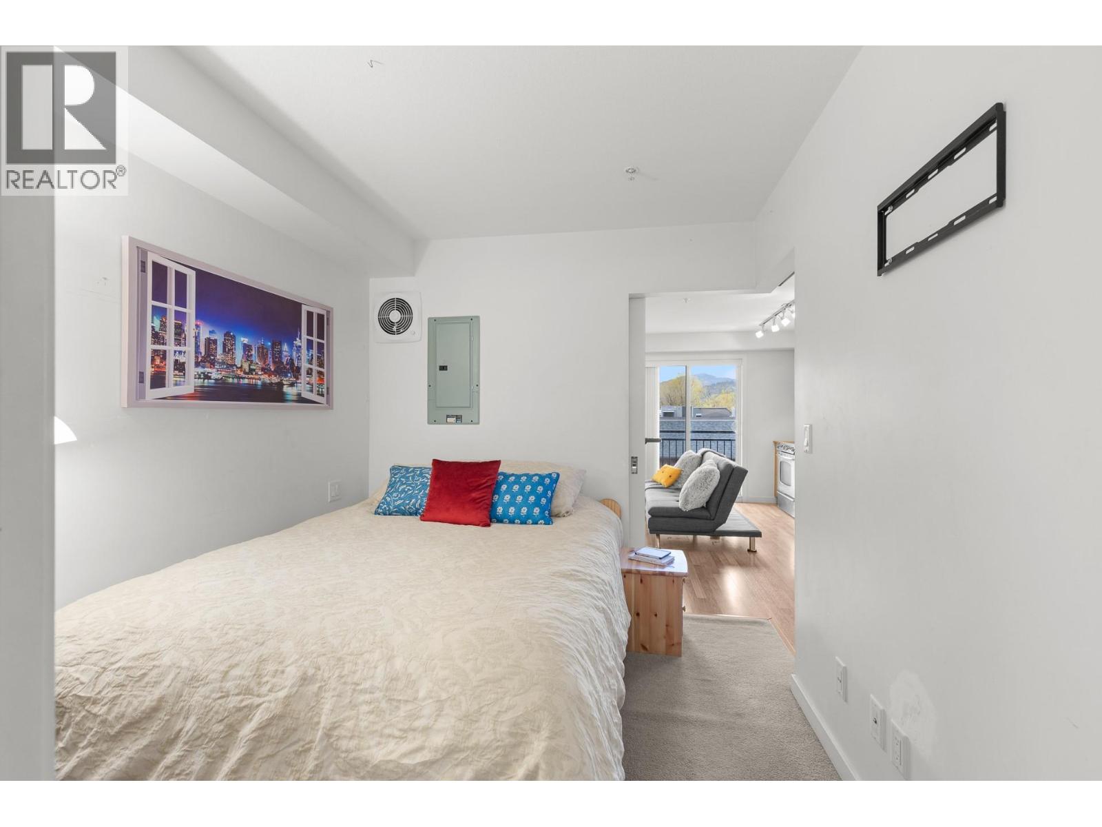 #316 1550 DICKSON AVENUE - 5