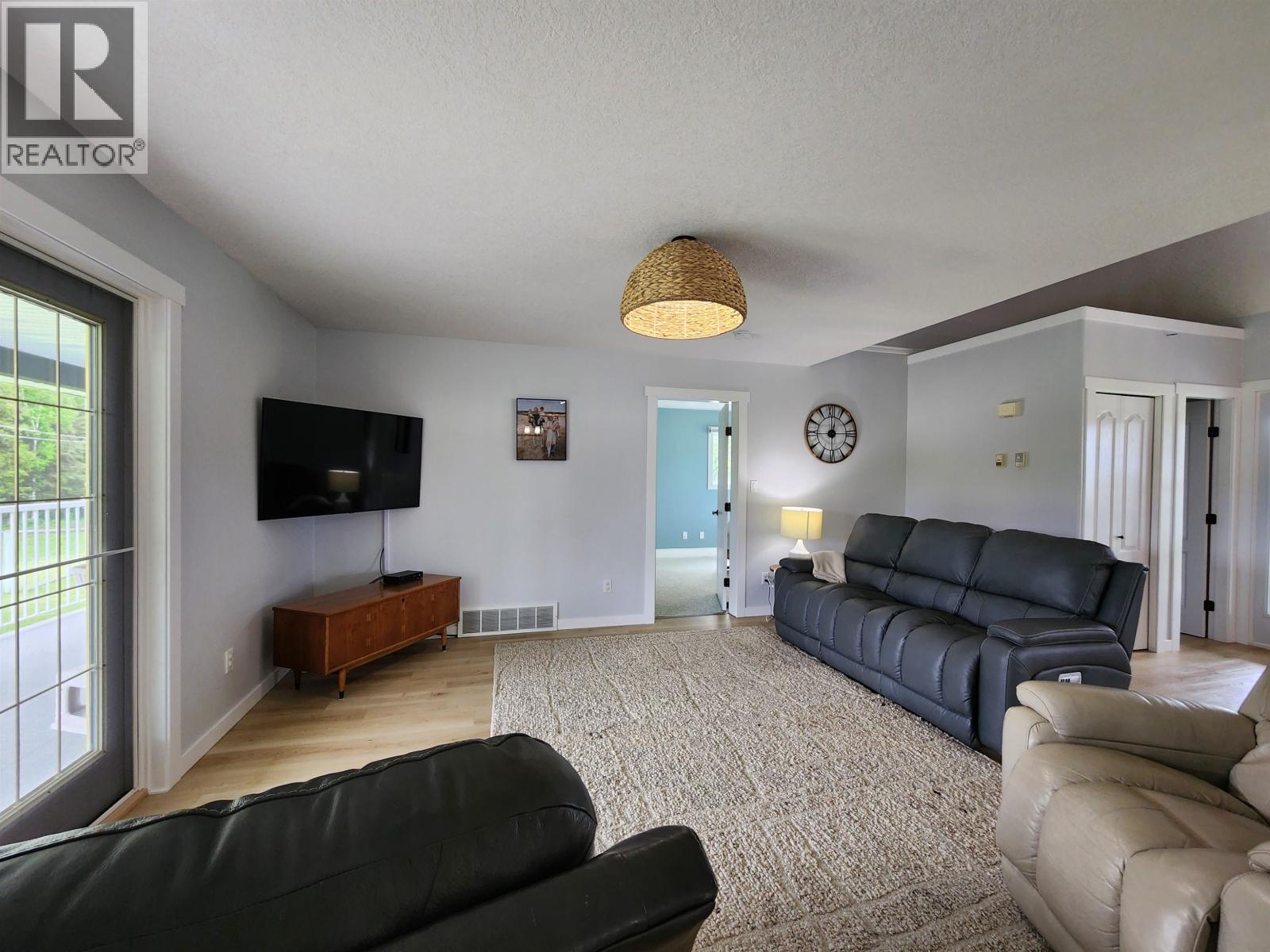 2312 WEST FRASER ROAD - 13