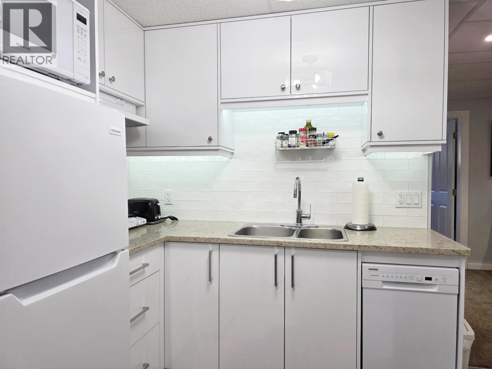 2312 WEST FRASER ROAD - 27