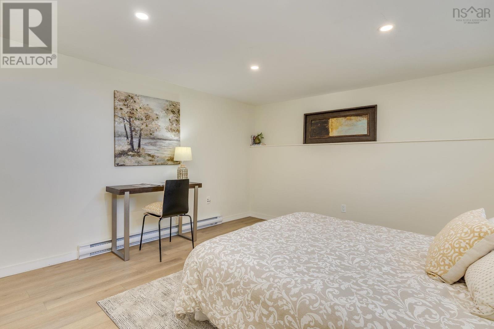 Property 29 of 41 of 3673 Albert Street