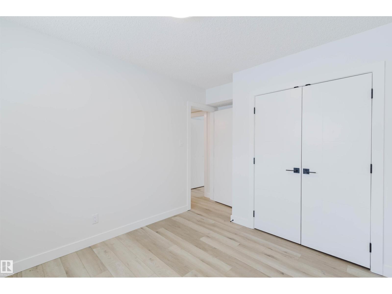 11528 42 AV NW - 33